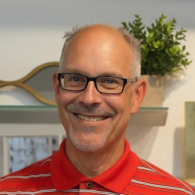 A headshot photo of Dr. Robert Clanton, the eye doctor at Northern Avenue Eye Care